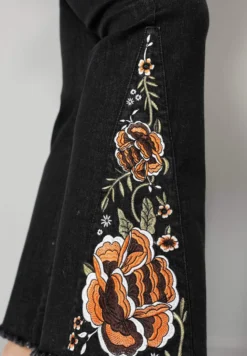 Flared Jeans - Schwarz -ESPRIT Winkel c5a0bb83384e41d08dc5cede9f0772a8 scaled