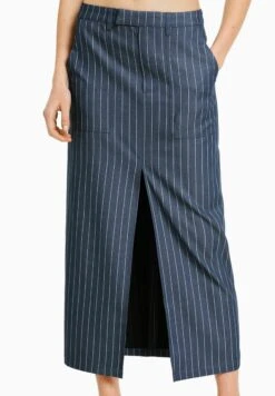 BERSHKA Tailored-Fit- Jeansrok - Dark Blue 9 BERSHKA Tailored-Fit- Jeansrok - Dark Blue -ESPRIT Winkel c66d6a252f054dc5b203b1c3d11f6616