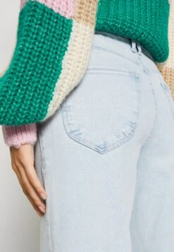 GOOD AMERICAN Good Waist Palazzo - Flared Jeans - Light Blue Denim -ESPRIT Winkel cba9d02b78614d1a96dd4ff787e8b007