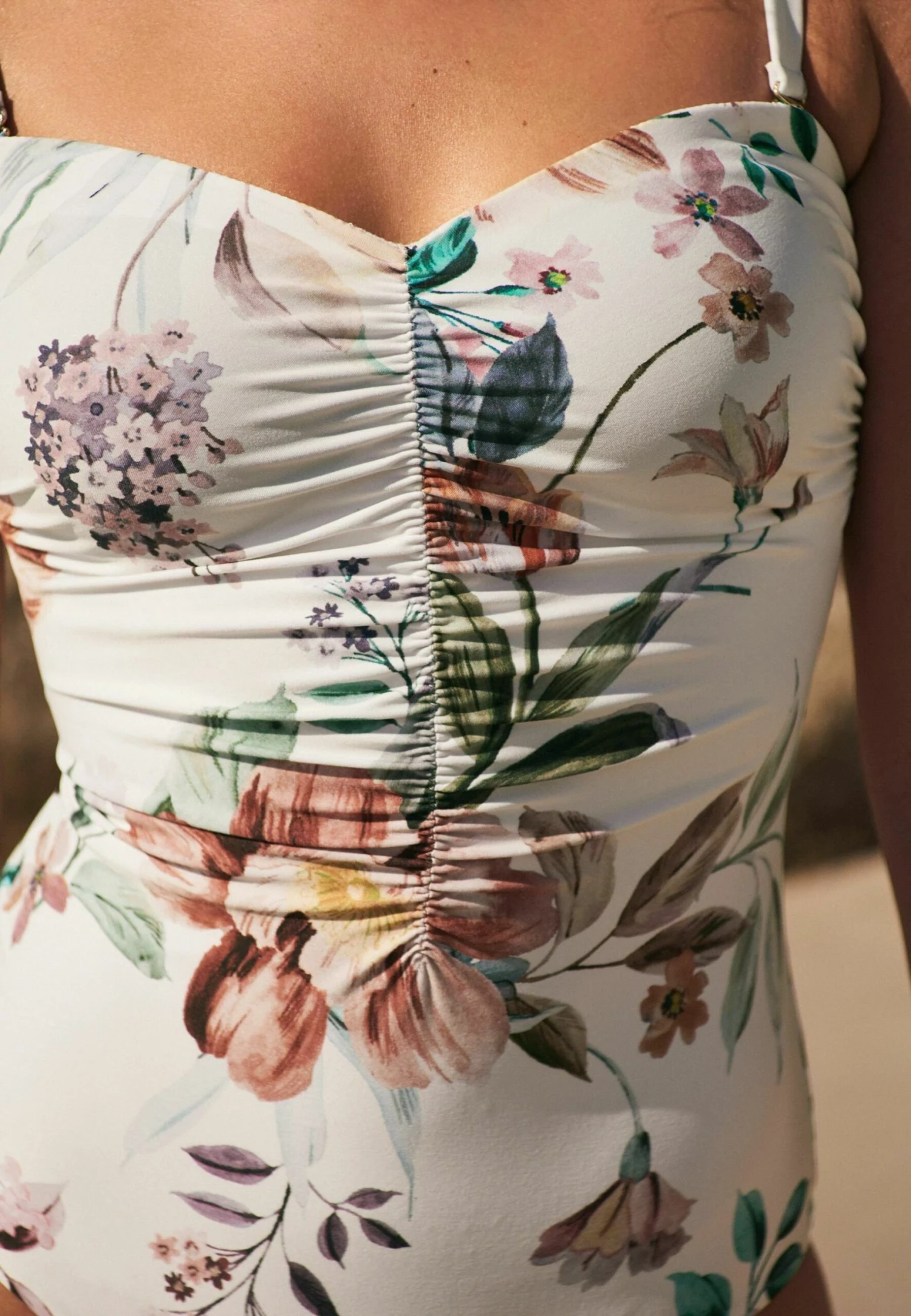 Next Bandeau Tummy Control Standard - Badpak - White Floral 4 Next Bandeau Tummy Control Standard - Badpak - White Floral - Afbeelding 4