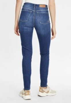 01:00 Slim Fit - Mid Waist - Jeans Skinny Fit - Dark Blue Modern Washed 7 01:00 Slim Fit - Mid Waist - Jeans Skinny Fit - Dark Blue Modern Washed -ESPRIT Winkel ce4d122c16794e4f8c4a903d51da8687