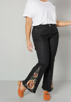 Flared Jeans - Schwarz