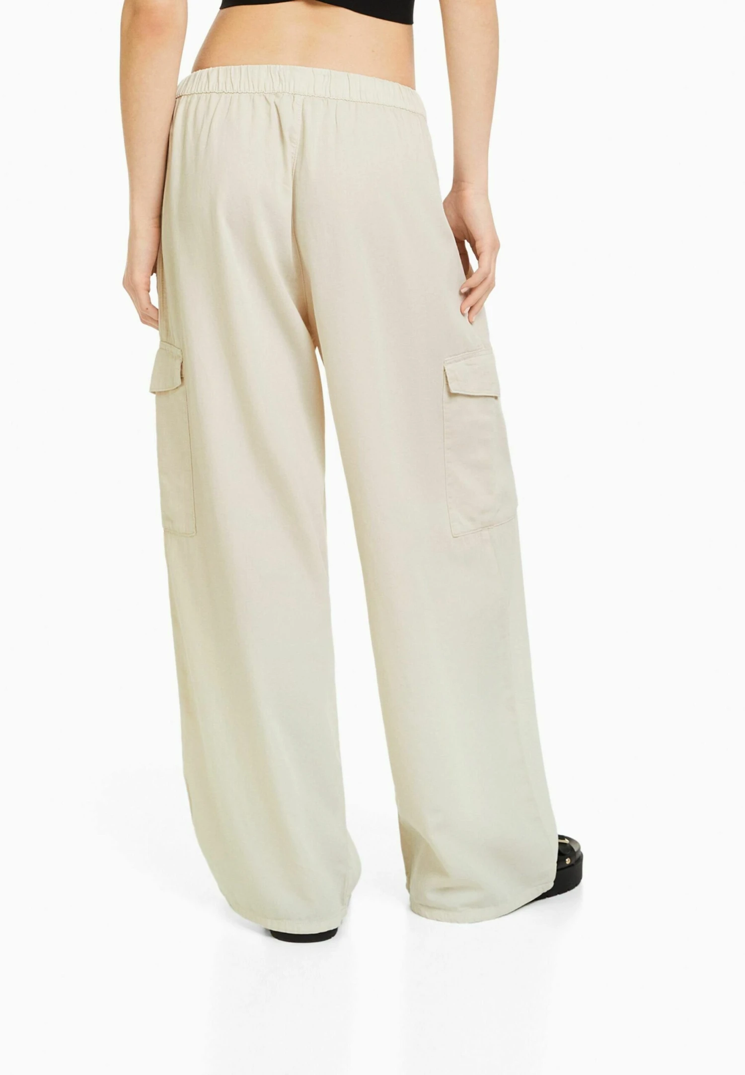 BERSHKA Wide Balloon Fit - Flared Jeans - Beige 3 BERSHKA Wide Balloon Fit - Flared Jeans - Beige - Afbeelding 3