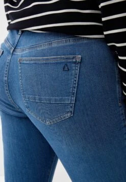 Triangle Shaping-Effekt - Jeans Skinny Fit - Dunkelblau -ESPRIT Winkel f316d0da8d344629b3c22512a3b50194