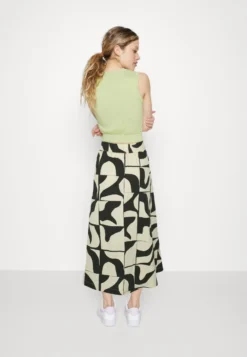 Monki A-Lijn Rok - Black/White -ESPRIT Winkel f520c67d665144a08748662919782621 scaled