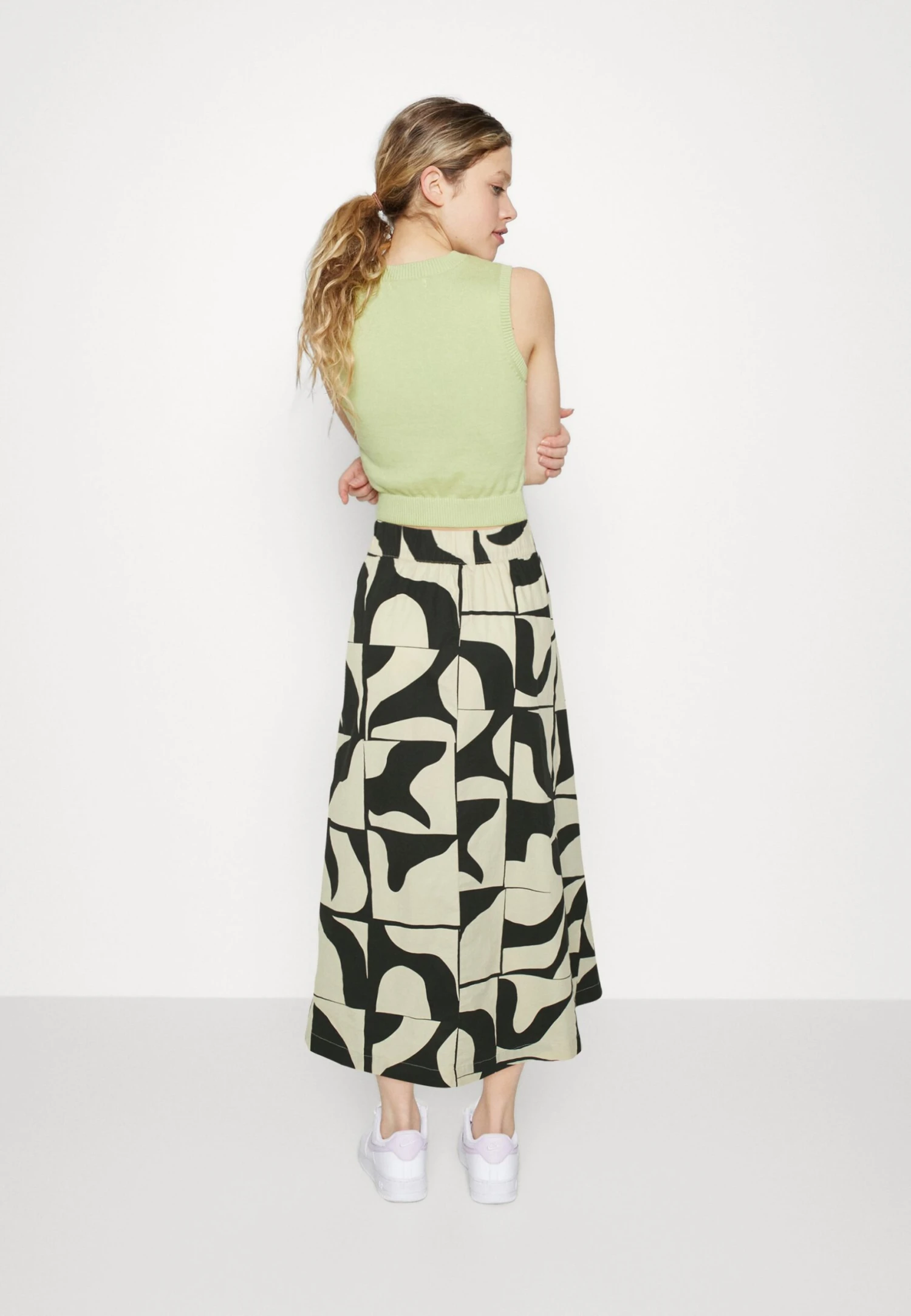 Monki A-Lijn Rok - Black/White 3 Monki A-Lijn Rok - Black/White - Afbeelding 3